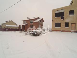 3-этажный дом, 300 м², 9.2 соток