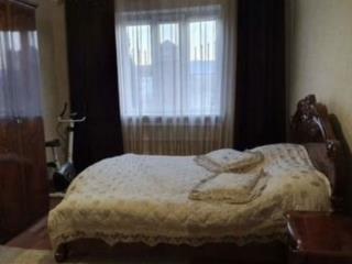  дом, 300 м², 10 соток