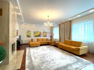 3-этажный коттедж, 350 м², 15 соток