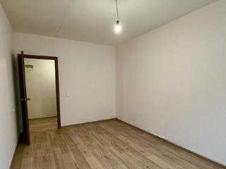 2-комн. квартира, 56 м², 1/4 этаж