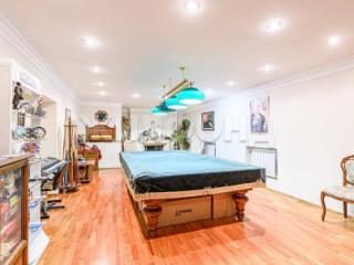 6-комн. квартира, 323.3 м², 8/9 этаж