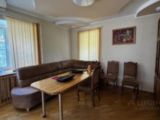 3-этажный коттедж, 223.3 м², 15 соток