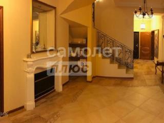 8-комн. квартира, 226.8 м², 4/5 этаж
