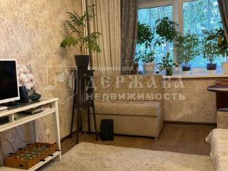 3-комн. квартира, 57 м², 1/5 этаж