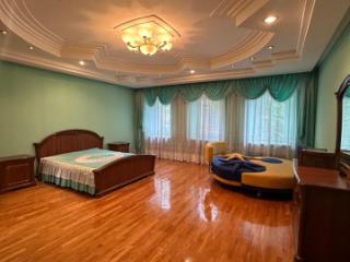 3-этажный коттедж, 552 м², 14 соток