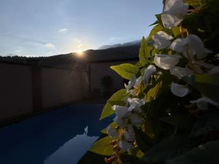  коттедж, 220 м², 6 соток