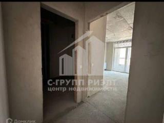2-комн. квартира, 70 м², 1/7 этаж