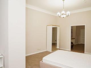 1-комн. квартира, 65.2 м², 1/6 этаж