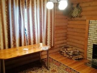  дом, 305 м², 15 соток