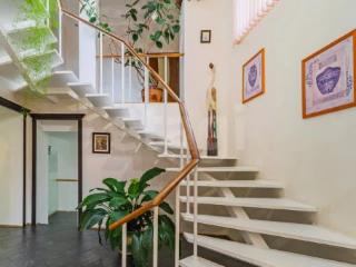 2-этажный дом, 194.9 м², 6 соток