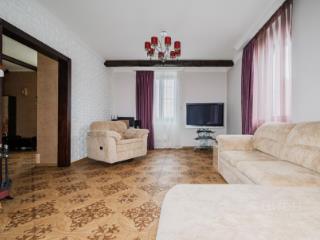 3-этажный дом, 194.8 м², 10 соток