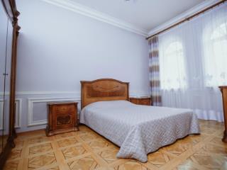 4-этажный дом, 539 м², 8 соток