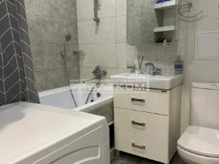 3-комн. квартира, 60.1 м², 2/5 этаж