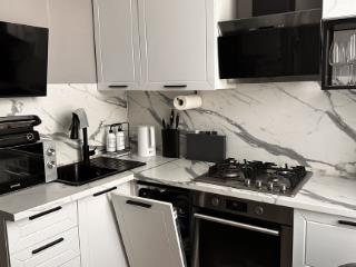2-комн. квартира, 60 м², 2/4 этаж