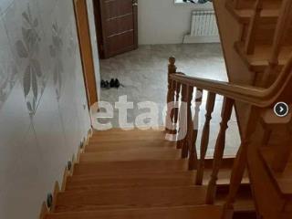 3-этажный дом, 360 м², 10.89 соток