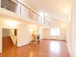  коттедж, 360 м², 14 соток