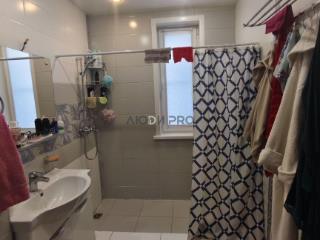  дом, 320 м², 10 соток