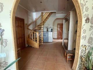 2-этажный дом, 305 м², 16 соток