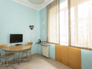2-комн. квартира, 56 м², 2/5 этаж