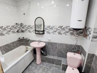 1-комн. квартира, 42 м², 1/4 этаж