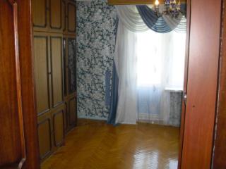 Комната, 65 м²