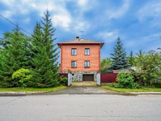 3-этажный дом, 194.8 м², 10 соток