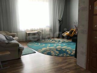 3-этажный дом, 303 м², 10 соток