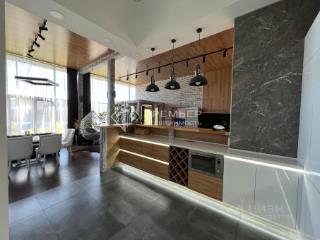 2-этажный коттедж, 240 м², 12 соток