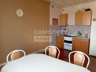 3-этажный дом, 258 м², 15 соток