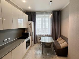 2-комн. квартира, 63.6 м², 3/19 этаж