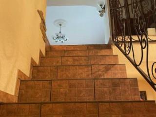 5-комн. квартира, 180 м², 2/4 этаж
