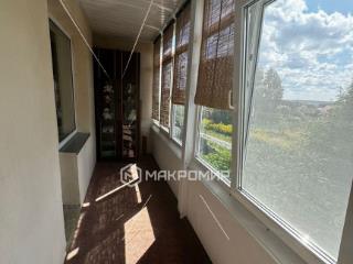  дом, 280 м², 18.3 соток