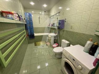 2-этажный дом, 200 м², 4.26 сотки