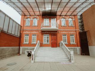 4-этажный дом, 539 м², 8 соток