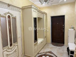 3-этажный дом, 250 м², 7.38 соток