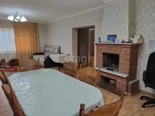 3-этажный дом, 263.4 м², 10 соток