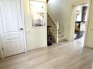  дом, 140 м², 7.5 соток