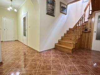 2-этажный дом, 264 м², 9.5 соток