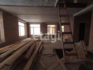 3-этажный дом, 300 м², 9.2 соток