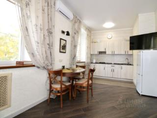 2-комн. квартира, 55 м², 2/4 этаж