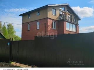 3-этажный дом, 222.4 м², 18.05 соток