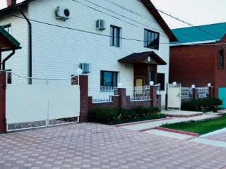  коттедж, 140 м², 10 соток