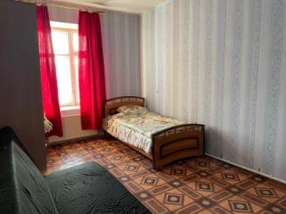 2-комн. квартира, 75 м², 2/4 этаж