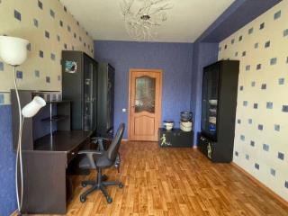 3-комн. квартира, 76.4 м², 2/4 этаж