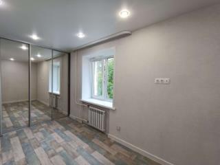 2-комн. квартира, 42 м², 3/5 этаж