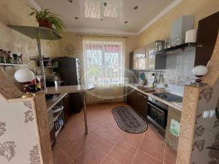 2-этажный дом, 305 м², 16 соток