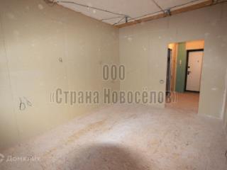 2-комн. квартира, 72 м², 4/5 этаж