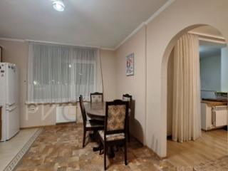 3-комн. квартира, 84 м², 3/10 этаж