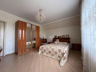 3-этажный дом, 309 м², 10 соток