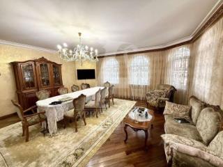 3-этажный дом, 342.7 м², 6.5 соток